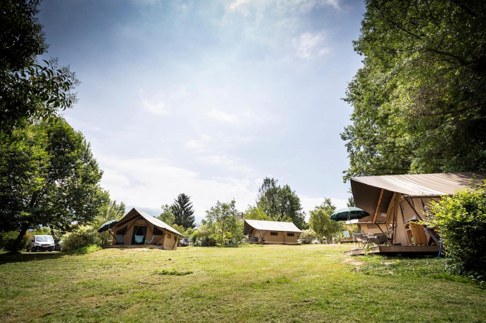 Huttopia Lac d'Aiguebelette Saint-Alban-de-Montbel Extérieur photo